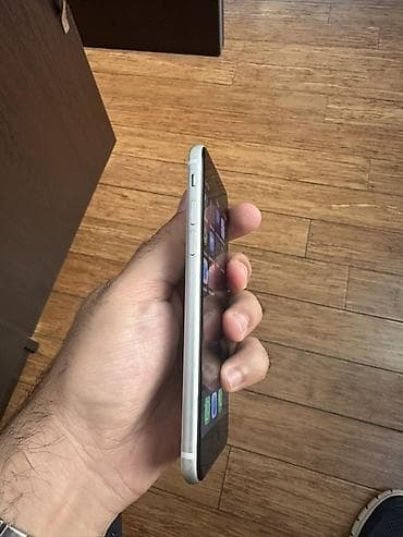 apple m1: IPhone SE, 128 GB, Ağ, Barmaq izi — 4