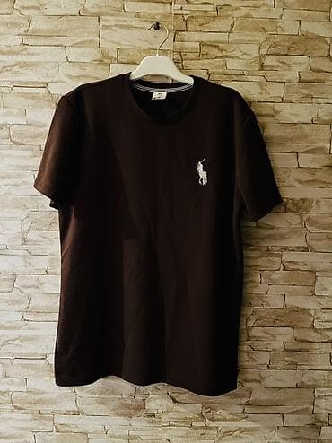 30 ml krem: Qara rəngli qısaqoll T‑şört - Klassik kruq yaxalı dizayn - Sinənin sol — 1