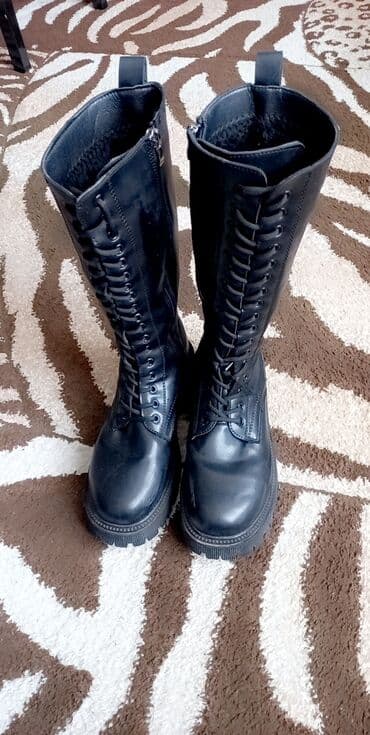 Ölçü: 39, rəng - Qara, İşlənmiş lalafo.az -da Ölçü: 39, rəng - Qara, İşlənmiş