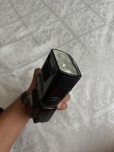 video reqistator: Nikon Sb 910 Ela vezyetde — 2