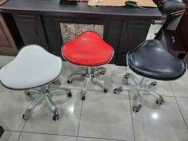 açılıb yığılan oturacaqlar (kreslolar): Oturacaq kreslo təkərli pufik şəkildə gördüyünüz modellərdən hansı var — 4