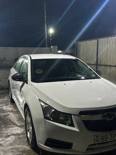 Avtomobil satışı: Chevrolet Cruze: 1.4 l | 2013 il 245 km Sedan — 4