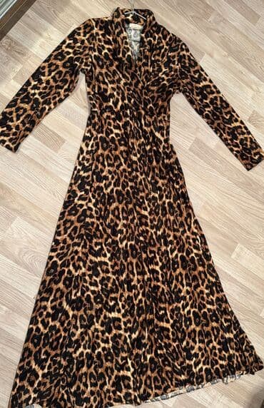 midi məxmər ətəklər: Ziyafət donu, Midi, M — 1