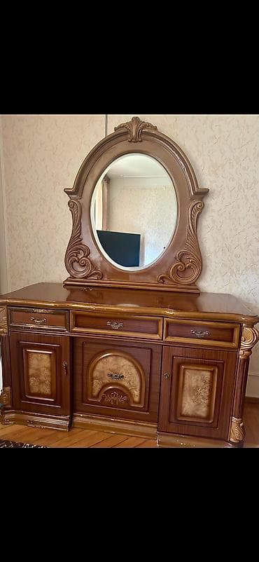 dekor guzgu: İkinəfərlik çarpayı, Dolab — 3