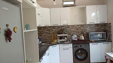 Kuxna mebili yeni kimidir kuncevoydur 3+360 dir. sumqayit corat