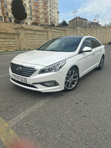 turbo az hyundai i30 dizel: Ağ rəngdə, zərif dizaynlı Hyundai Sonata sedanı. Avtomobilin arxa — 4