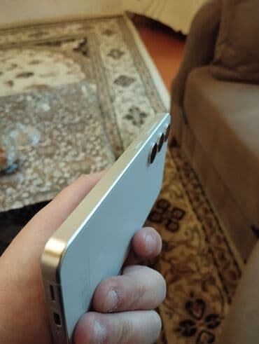 Mercedes-Benz: Samsung Galaxy S24, 128 GB, rəng - Ağ, Sensor — 4