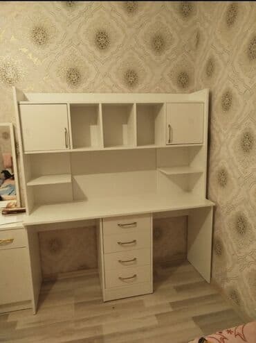 sirmə: Düz masa, Stulsuz, Polkalı, Siyirməli, Azərbaycan, DSP — 2