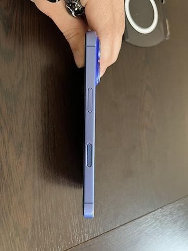 iphone 7 qirmizi: IPhone 16, Mavi, Simsiz şarj — 6