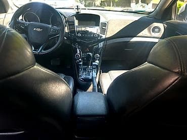kruz fara: Chevrolet Cruze: 1.4 l | 2013 il 286532 km Sedan — 10