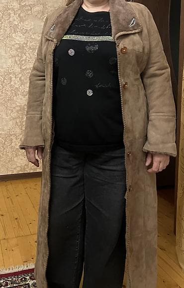 kişi palto: Uzun qadın palto – süet görünümlü, isti tüklü içlikli - Rəng: açıq — 2