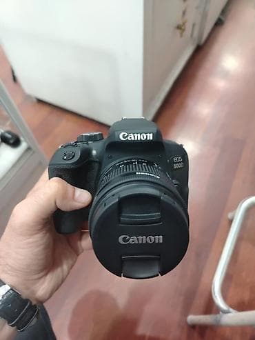 Canon EOS 800D DSLR fotoaparat - 24.2 MP APS‑C CMOS sensor və DIGIC 7 — 1