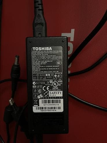 en ucuz notebook: Toshiba noutbuk – qırmızı korpuslu, tam ölçülü klaviatura və ayrıca — 5