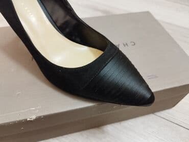 зеленые туфли: Туфли, Charles&Keith, Размер: 37.5, цвет - Черный, Новый — 1