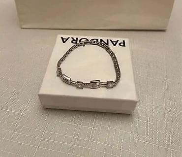 Pandora gümüş qolbaq - Material: gümüş rəngli metal ərinti - Dizayn