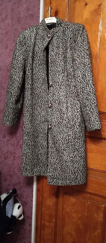 nomrə gedən saat: Qadın palto - Model: Dizə qədər uzunluqda, düz kəsim - Rəng/naxış — 2