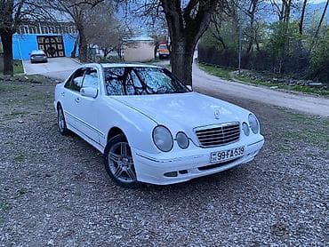 mercedes benz e 2000: Mercedes-Benz E-Class: 2.2 l | 2000 il Sedan — 1