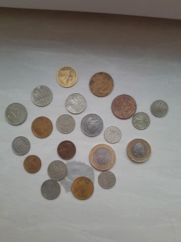 Kəsici disklər: Kolleksiya üçün müxtəlif ölkə və illərə aid metal sikkələr dəsti — 3