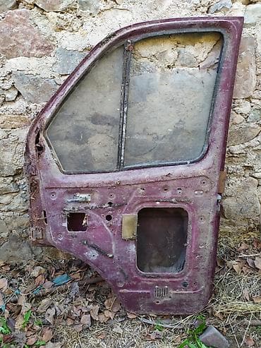 disk teker alemi: Məhsul: Avtomobil qapıları (cüt) - Model üzərində “Rafena/Rafena” — 2