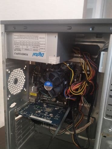 masaüstü kompüterler: Pc(her sey daxil)+masa Sistem bloku: Motherboard:AsRock — 3