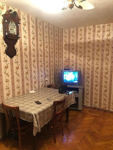 kirayə evlət: Bazar kontakt home yanı. orta blok 3-cu mərtəbə. infrastruktur — 3