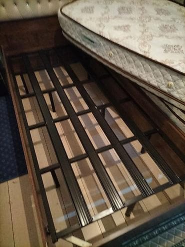 zerrin mebel: Tek nəfərlik yataqlar 0.90*200 normalda bazalıdı ama biri isliyir — 1