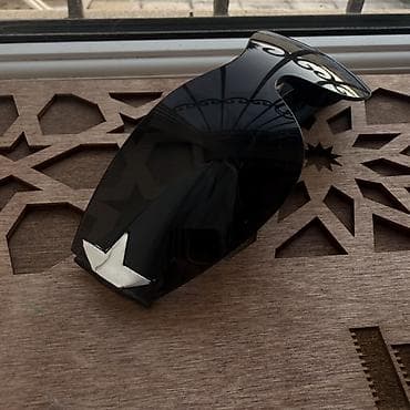 Eynəklər: Qara uniseks gün eynəyi – “shield/visor” tipli təkparça linza dizaynı — 2