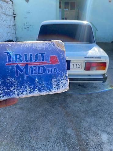 Nəqliyyat: LADA 2107, ağ sedan Texniki xüsusiyyətlər: - Kuzov: 4 qapılı sedan — 1