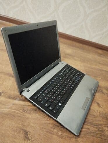 samsung notebooklar: Samsung noutbuk hər birşeyi işlək vəziyyəttdədir sadəcə zaryatqa yeri — 3