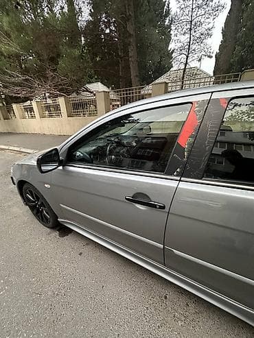 Avtomobil satışı: Mitsubishi Lancer: 2 l | 2008 il 27000 km Sedan — 5