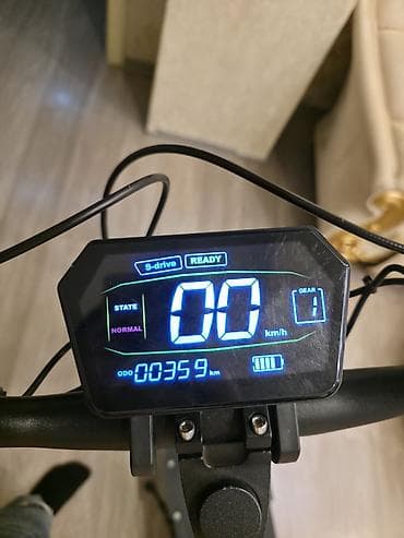Kitablar və jurnallar: FASTER F10 elektirikli scooter 2400watt mator gücü. Maksimum — 4