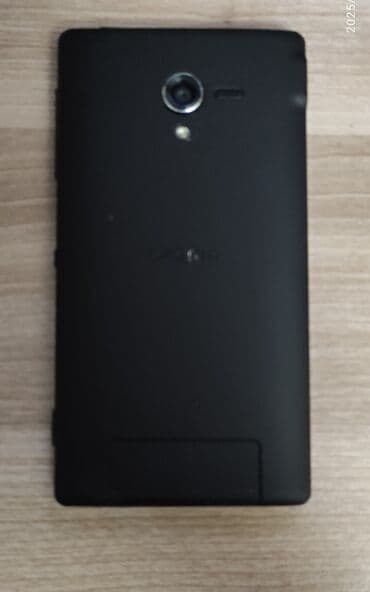 сони эриксон: Sony Xperia Zl, 16 GB, rəng - Qara, Sensor — 2