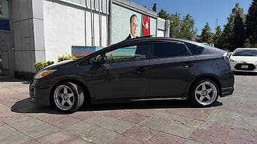 приус 30 кузов: Toyota Prius (ZVW30) hibrid hetçbek - Rəng: tünd boz (metallic) - — 3