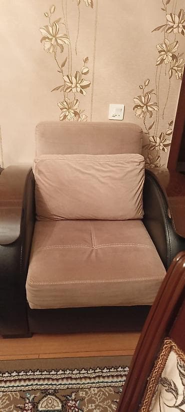 perla mebel divan: Qonaq otağı üçün yumşaq mebel dəsti - Tərkib: 1 ədəd geniş divan + 2 — 4