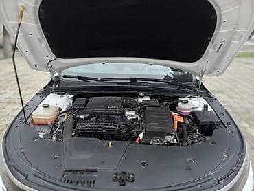 avto çexol: BYD Qin Plus DM-i plug-in hibrid sedan - Kuzov: sedan, ağ rəng — 5