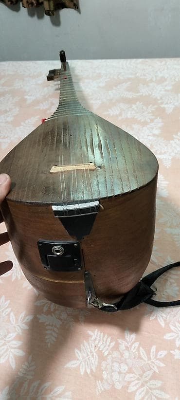 Elektrikləşdirilmiş bağlama/ milli saz Qədimi saz. ekvalayzer paneli