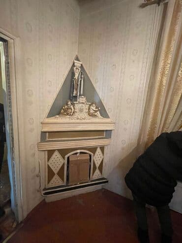 qaracuxurda: Bakı, Qaraçuxur qəs., 3 otaqlı, Köhnə tikili, m. Neftçilər, 70 kv. m — 6