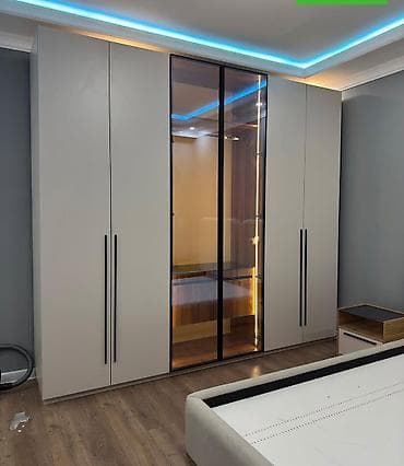 balaca skaf: Qonaq və ya yataq otağı üçün modern dolab - Dizayn: Minimalist — 2