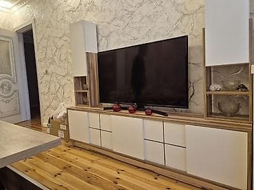 tv 75: İşlənmiş, Düz TV altlığı, Polkalı, Laminat, Azərbaycan — 1