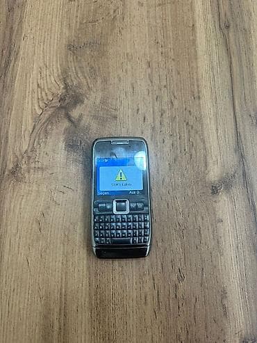 Noki̇a e71 gold qwerty klaviaturalı klassik düyməli mobil telefon