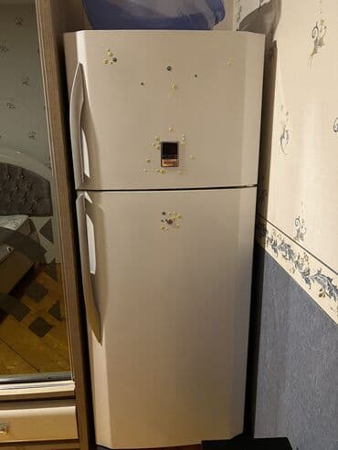 işlənmiş samovarlar: İşlənmiş 2 qapılı Sharp Soyuducu Satılır, rəng - Ağ, Təkərli — 6