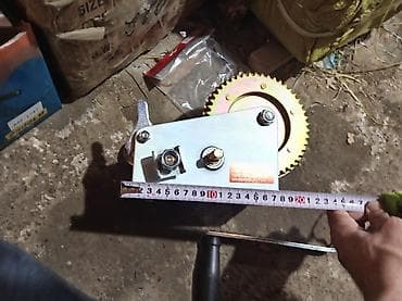 kabel yeri acan: Mexaniki əl vintci – Gear Winch 2500 LB - Daşıma gücü: 2500 lb — 6