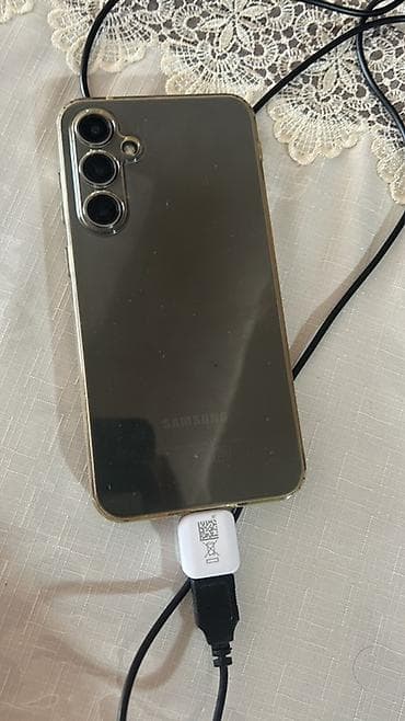 Samsung Galaxy S23 FE, rəng - Qızılı, Qırıq — 2