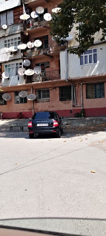 traktor 1221 qiymeti: Lada Priora sedan – qara rəng, 4 qapılı, ön və arxa işıqlar orijinal — 4