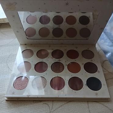 bas: Moonslice Beauty – Moonshake Eyeshadow & Pressed Pigment Palette — 3