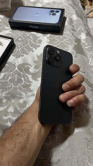 iphone xa: IPhone 15 Pro Max, 256 GB, Black Titanium, Simsiz şarj, Face ID — 3