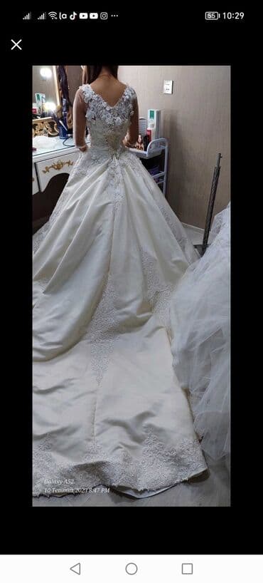 ziyafet geyimi per page 100: Gelinik satlır tecil ‼️🔴100 azn erazi bine defekdi yoxdı — 5