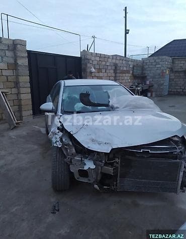 zapcastlar: Chevrolet Cruze sedan il 2012 mator 1.4 turbo maşın qəzalı veziyde — 4