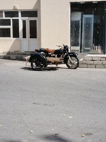 Motosiklet + qoşma səbət (sayaqlı) – klassik üslubda yan qoşqulu model lalafo.az -da Motosiklet + qoşma səbət (sayaqlı) – klassik üslubda yan qoşqulu model