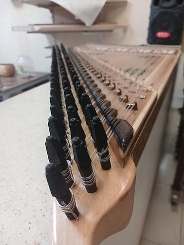 gitara simi: Məhsul: Kanun musiqi aləti Təsvir: - Peşəkar səviyyədə hazırlanmış — 9